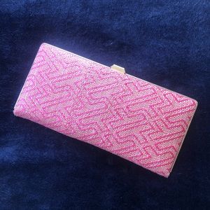 Pink beige weave purse with clasp